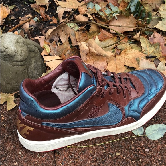 Nike Soccer French Flag Shoes Size 12 - Picture 1 of 7